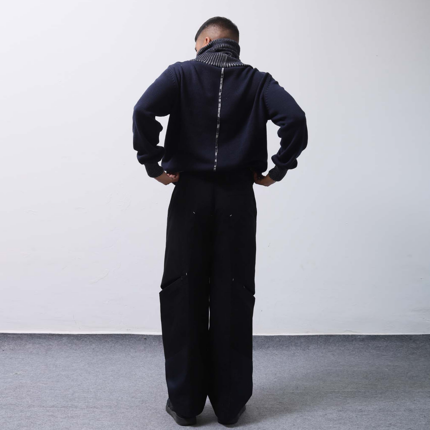 Stem Pullover